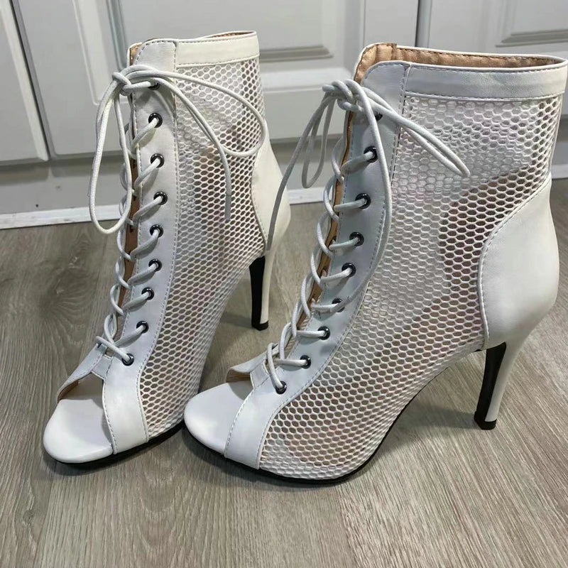 Botas Peep Toe Femininas em Tela e Salto Alto
