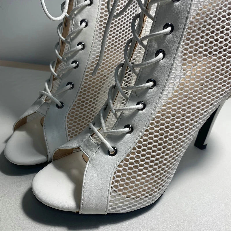 Botas Peep Toe Femininas em Tela e Salto Alto