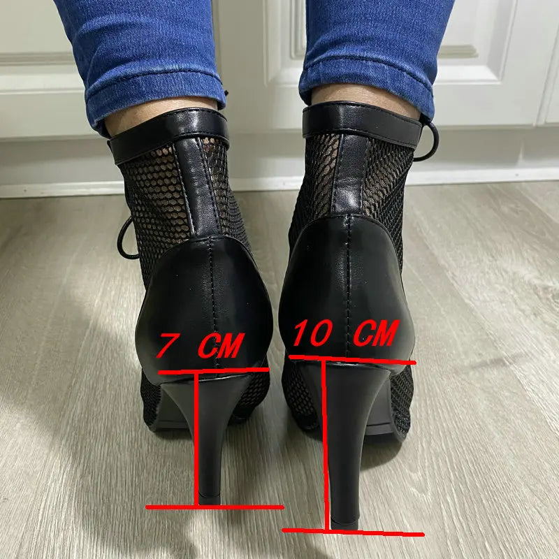 Botas Peep Toe Femininas em Tela e Salto Alto