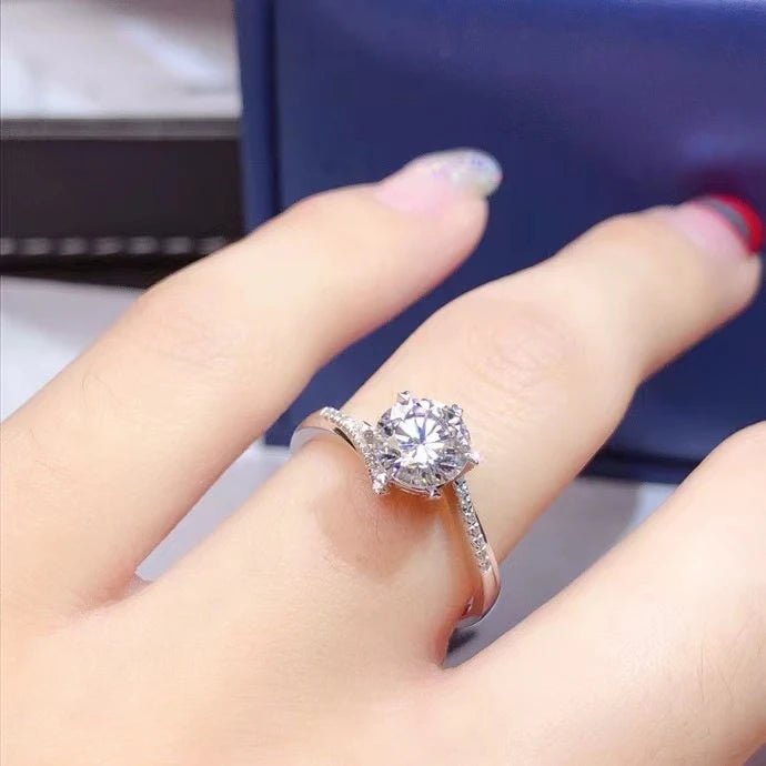 Anel de ouro branco 18K da COLIFELOVE com pedra grande e brilhante, elegante e sofisticado