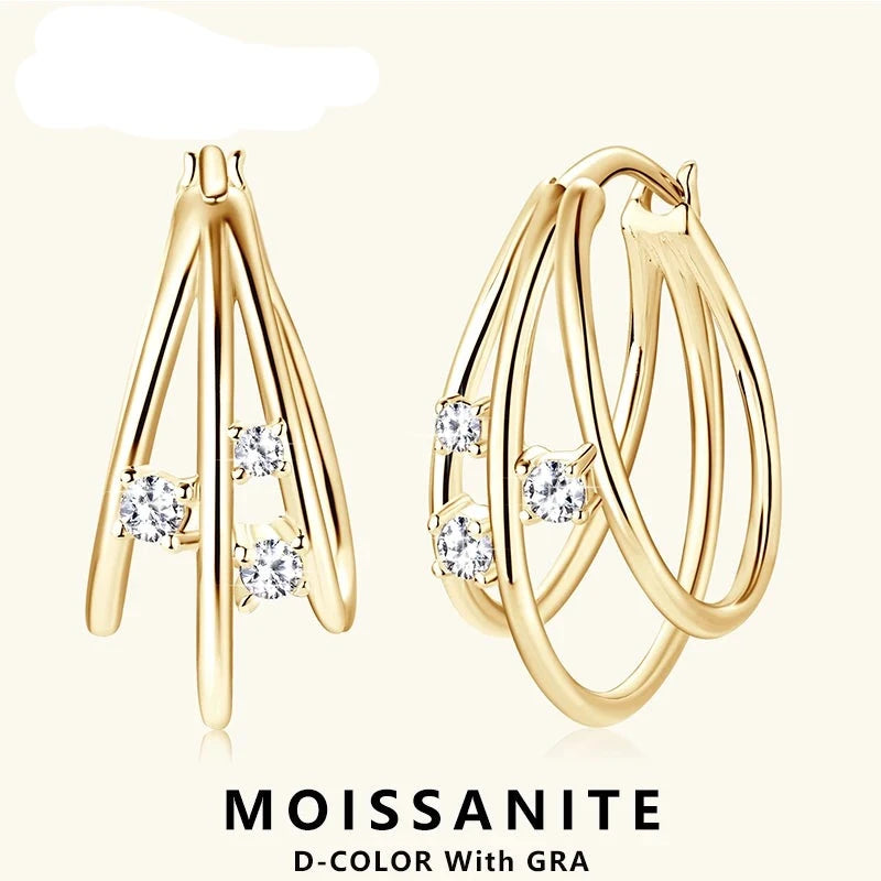 Brincos argolas moissanite femininas em ouro amarelo com detalhes brilhantes em pedras de moissanite