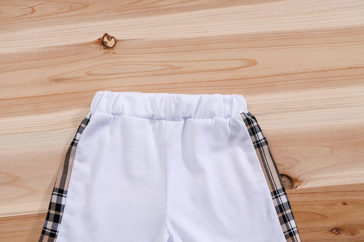 IURNXB conjunto roupa infantil menino estampa divertida shorts brancos com faixa xadrez lateral