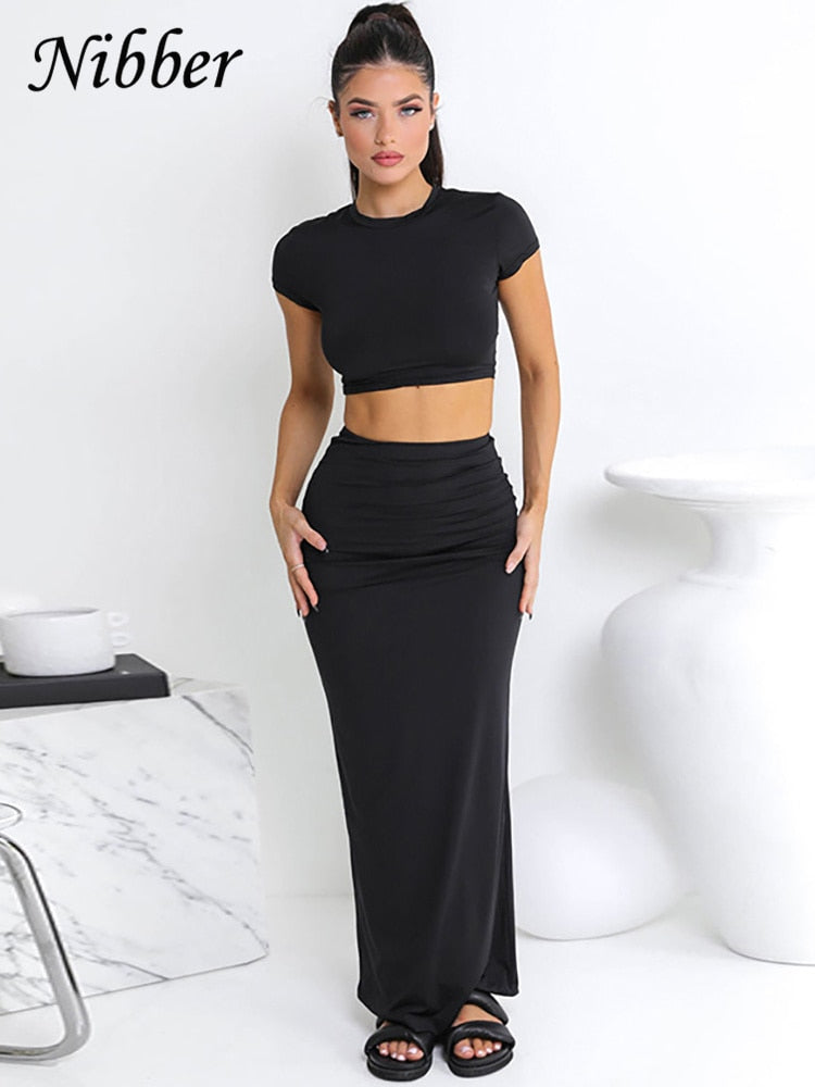 Conjunto feminino NIBBER com blusa manga curta casual e saia longa preta ajustada