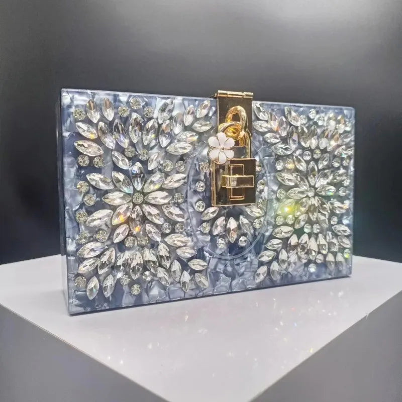 Bolsa clutch casamento da CIHVAH com design brilhante em pedras e detalhes elegantes