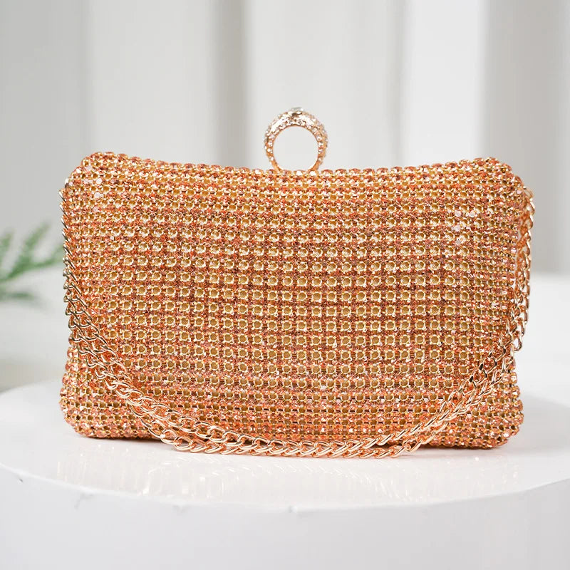 Bolsa de festa com strass em dourado, ideal para eventos elegantes e festas glamourosas
