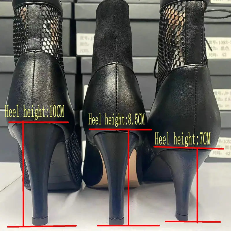 Botas peep toe femininas YHJCOO em preto com salto alto em três tamanhos diferentes