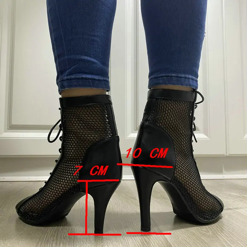 Botas peep toe femininas YHJCOO em tela preta com salto alto fino e cadarço traseiro