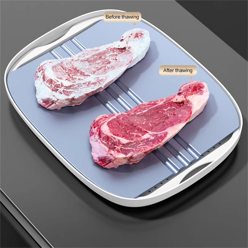 Máquina de descongelamento rápido com carne antes e depois da descongelação, ideal para um descongelador de carne eficiente