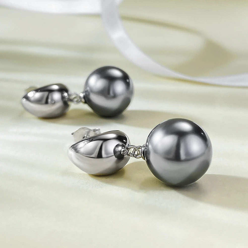 Brincos femininos prata 925 com design elegante e bolinhas de metal prateado para uso diário