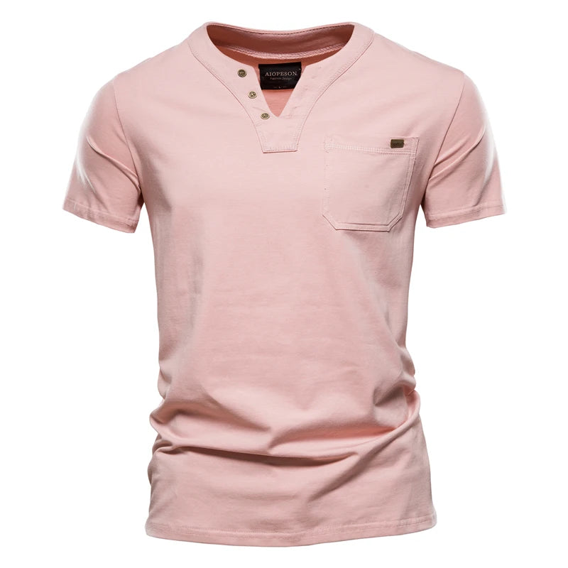 Camiseta casual masculina AIOPESON rosa com bolso, estilo moderno e confortável para uso diário.