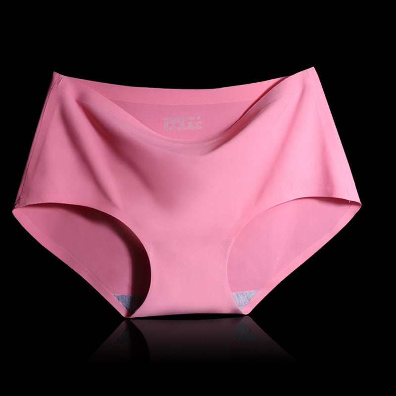 Conjunto de calcinhas seda em rosa com tecido macio e confortável para uso diário