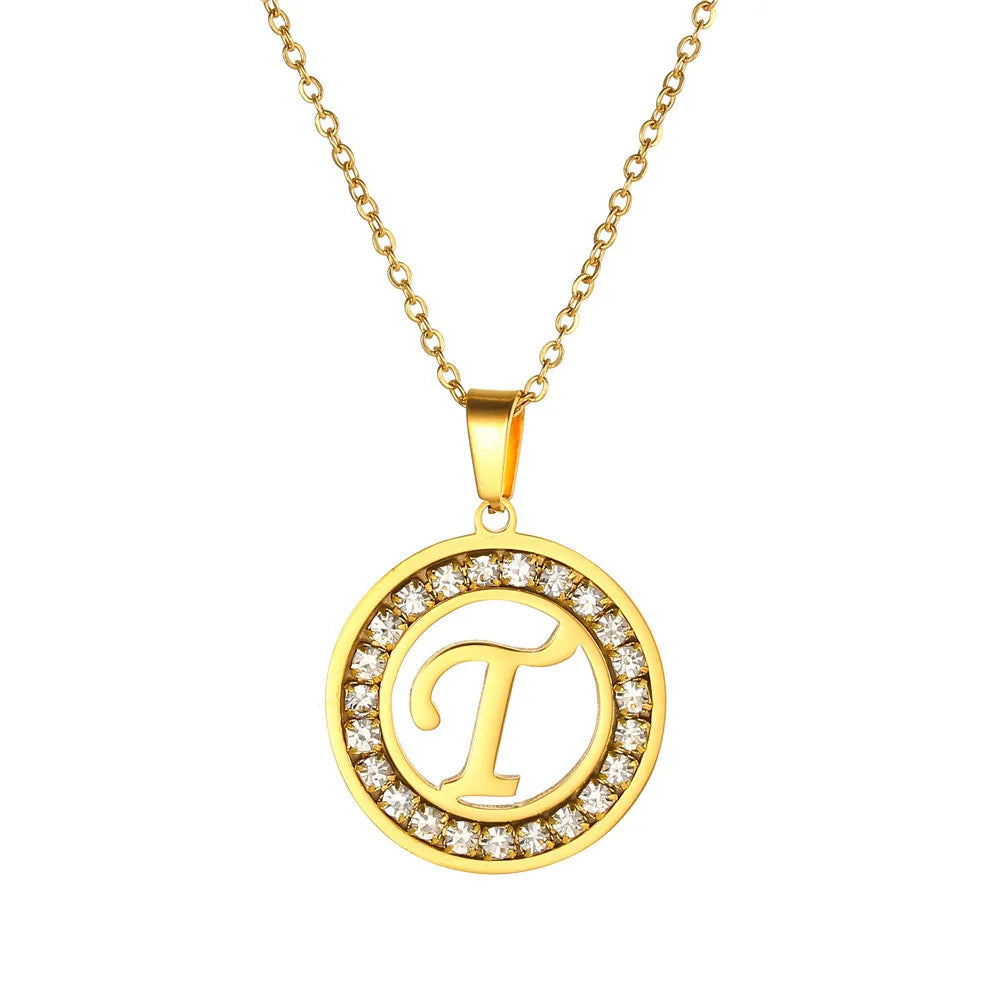 Colar charme feminino personalizado com pingente redondo e pedras brilhantes, cor dourada