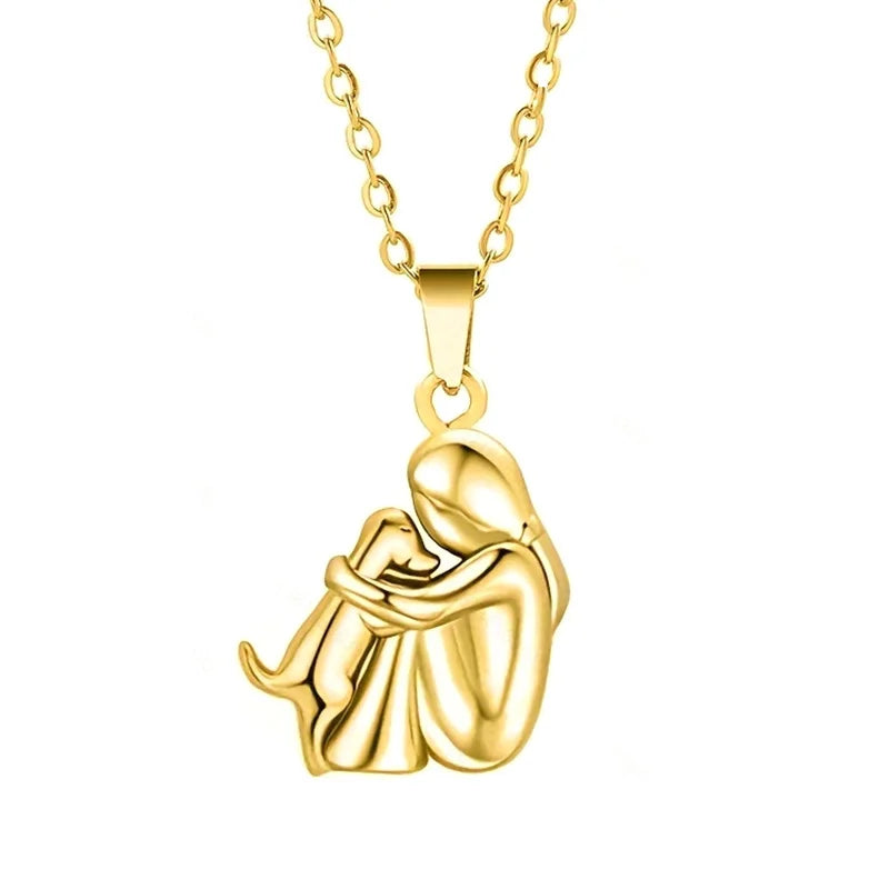 Colar feminino com pingente de cachorro em dourado, ideal para amantes de pets e estilo contemporâneo