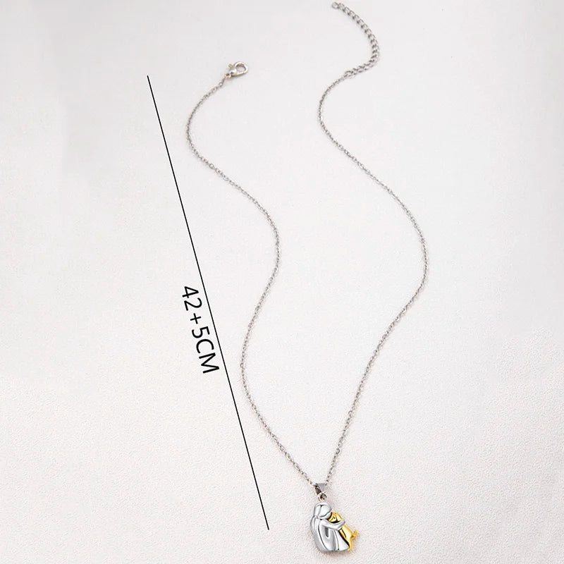 Colar feminino com pingente de cachorro em corrente prateada de 42 cm com extensor
