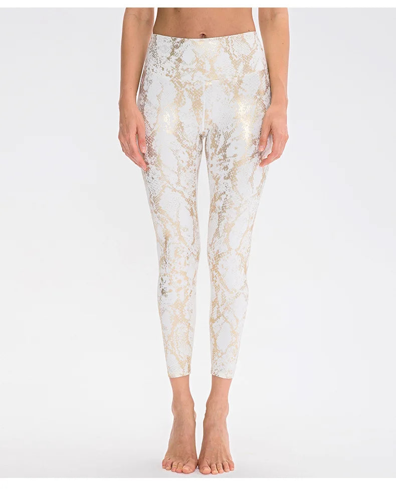 Conjunto feminino banhado a ouro com legging estampada para treinos e atividades físicas