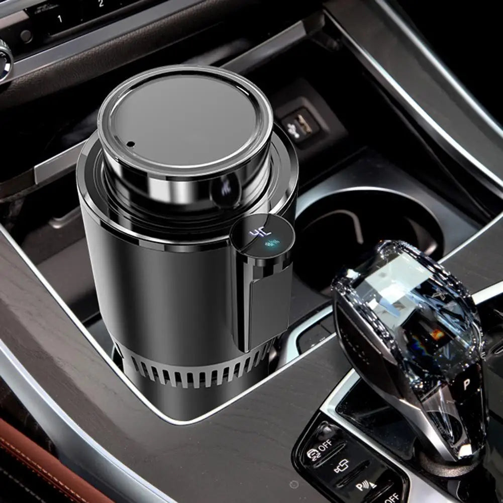 Copo térmico inteligente aquecimento resfriamento em um console de carro, ideal para bebidas na estrada