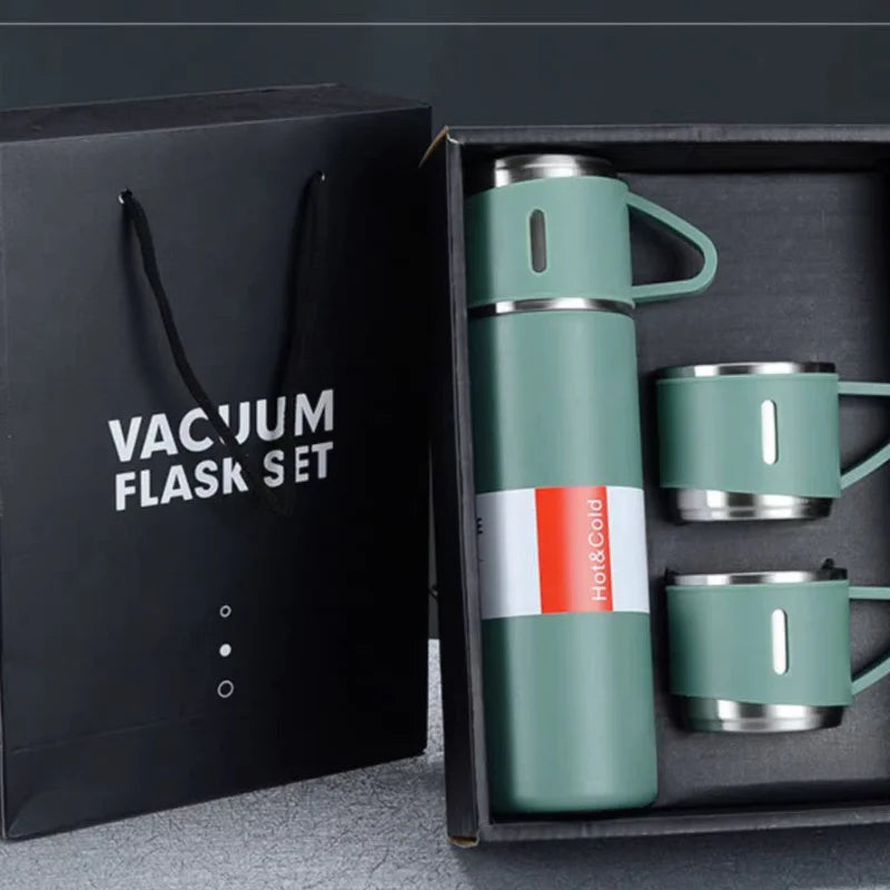 Conjunto de garrafa térmica 500ml da SKYTUR com duas xícaras em embalagem moderna