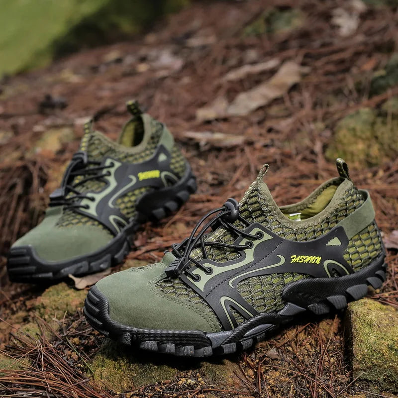 Sandálias outdoor antiderrapantes em verde com solado robusto e design confortável para aventuras ao ar livre