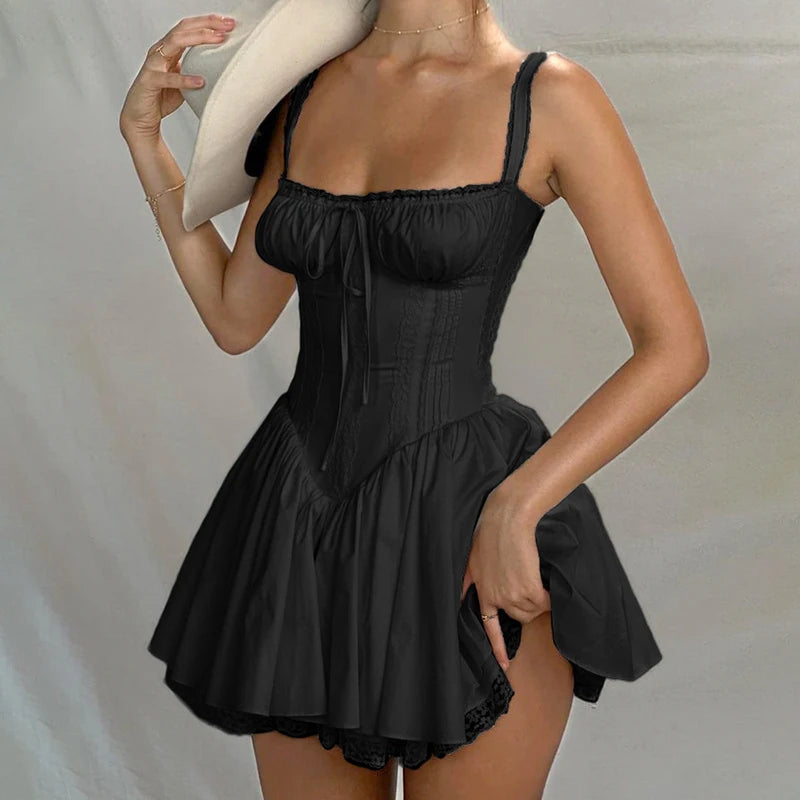 Vestido coquetel feminino preto da IAMHOTTY com silhueta ajustada e saia fluida