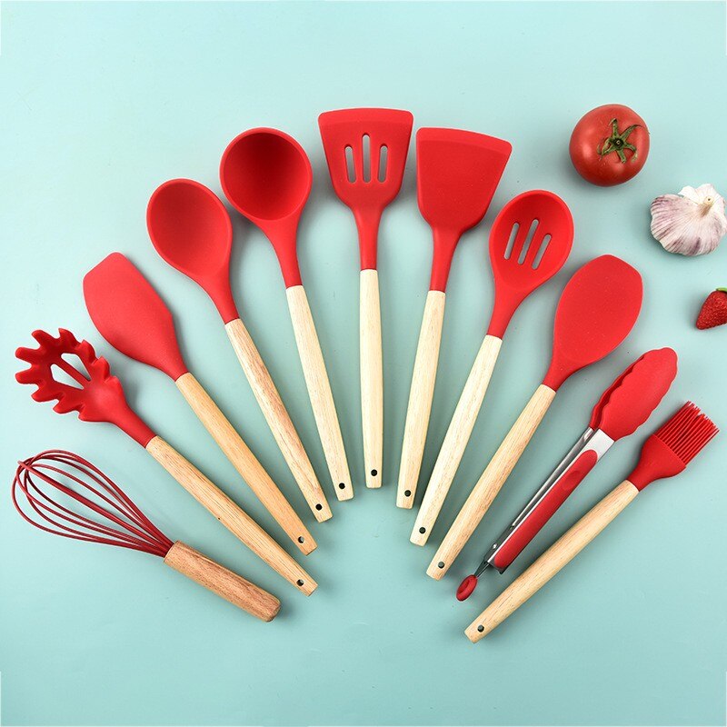 Conjunto de utensílios de cozinha em silicone vermelho com cabo de madeira, incluindo espátulas e colher medidora, kit cozinha cabo madeira