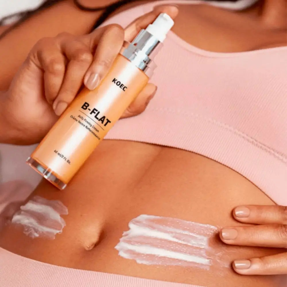 Creme para estrias na barriga BISUTANG B-FLAT aplicada sobre a pele para prevenir e tratar estrias