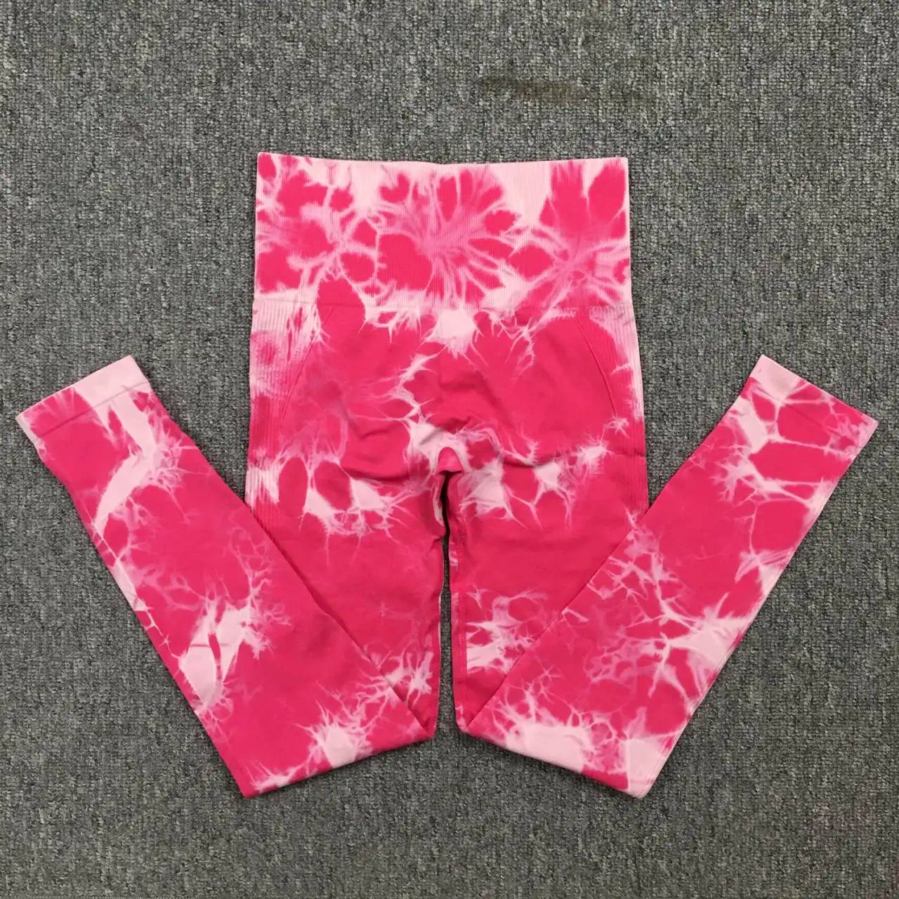 Leggings femininas tie dye da BOTEE SHARK em tons de rosa e lilás com padrão exclusivo