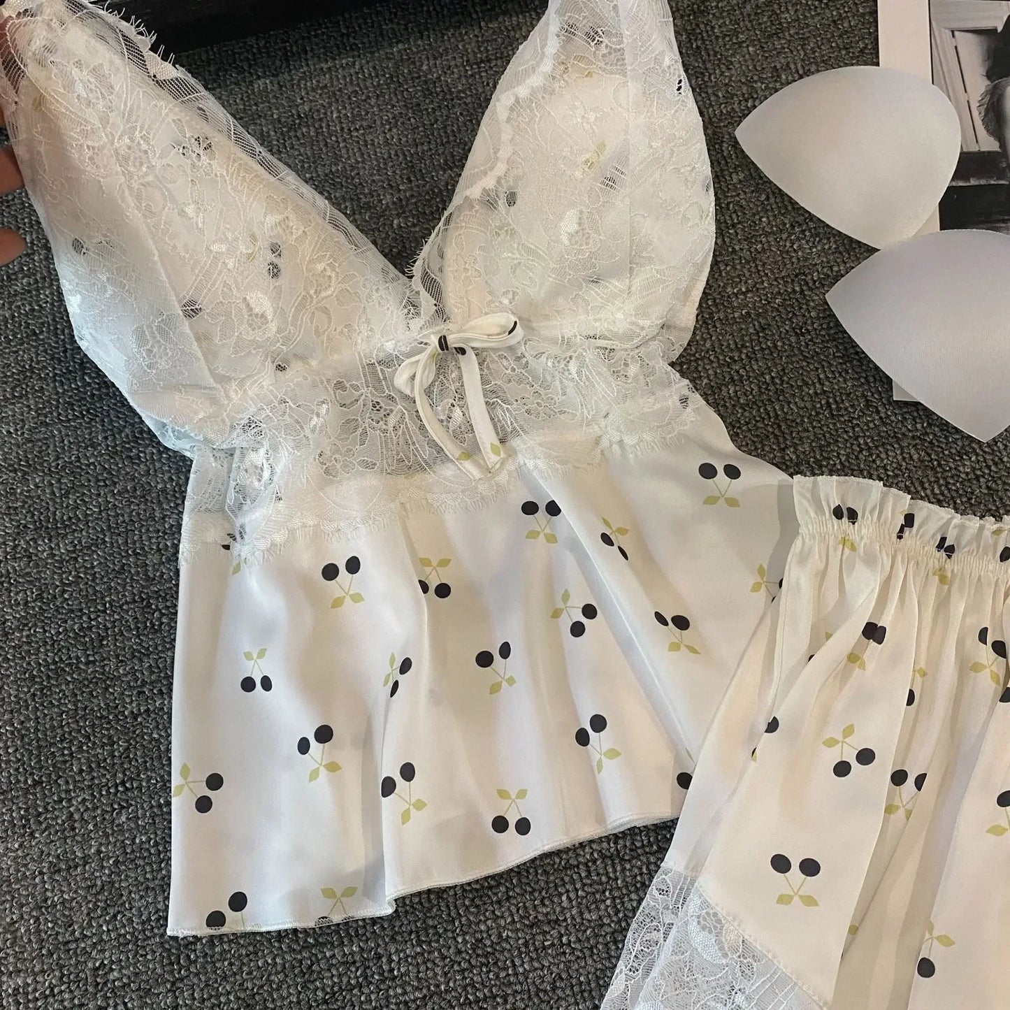 Pijama feminino QIANTANG de lingerie sexy de cetim com detalhes em renda e estampa floral