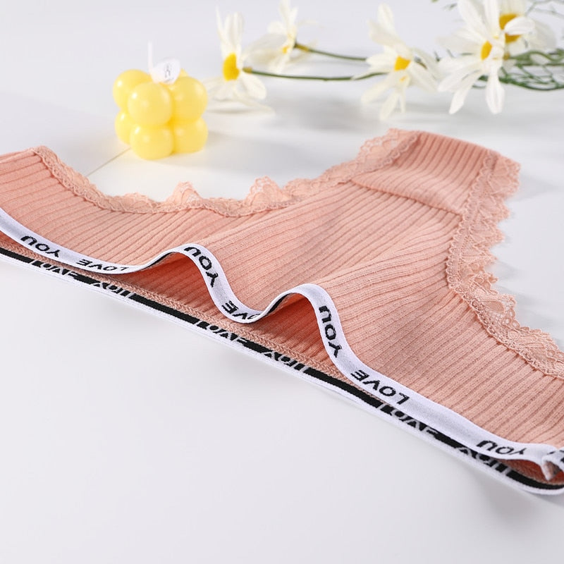 Tanga feminina O Badalo do sino em renda com cintura baixa na cor rosa clara