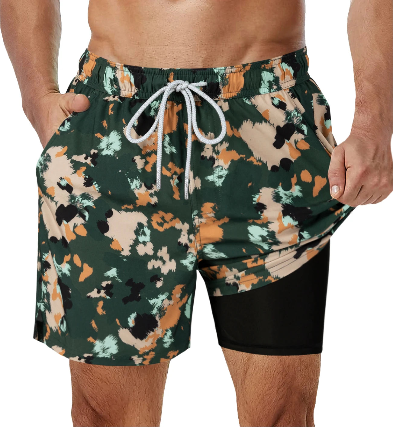 Shorts de banho masculino SURFCUZ em estampa camuflada, ideal para atividades aquáticas e exercícios ao ar livre.