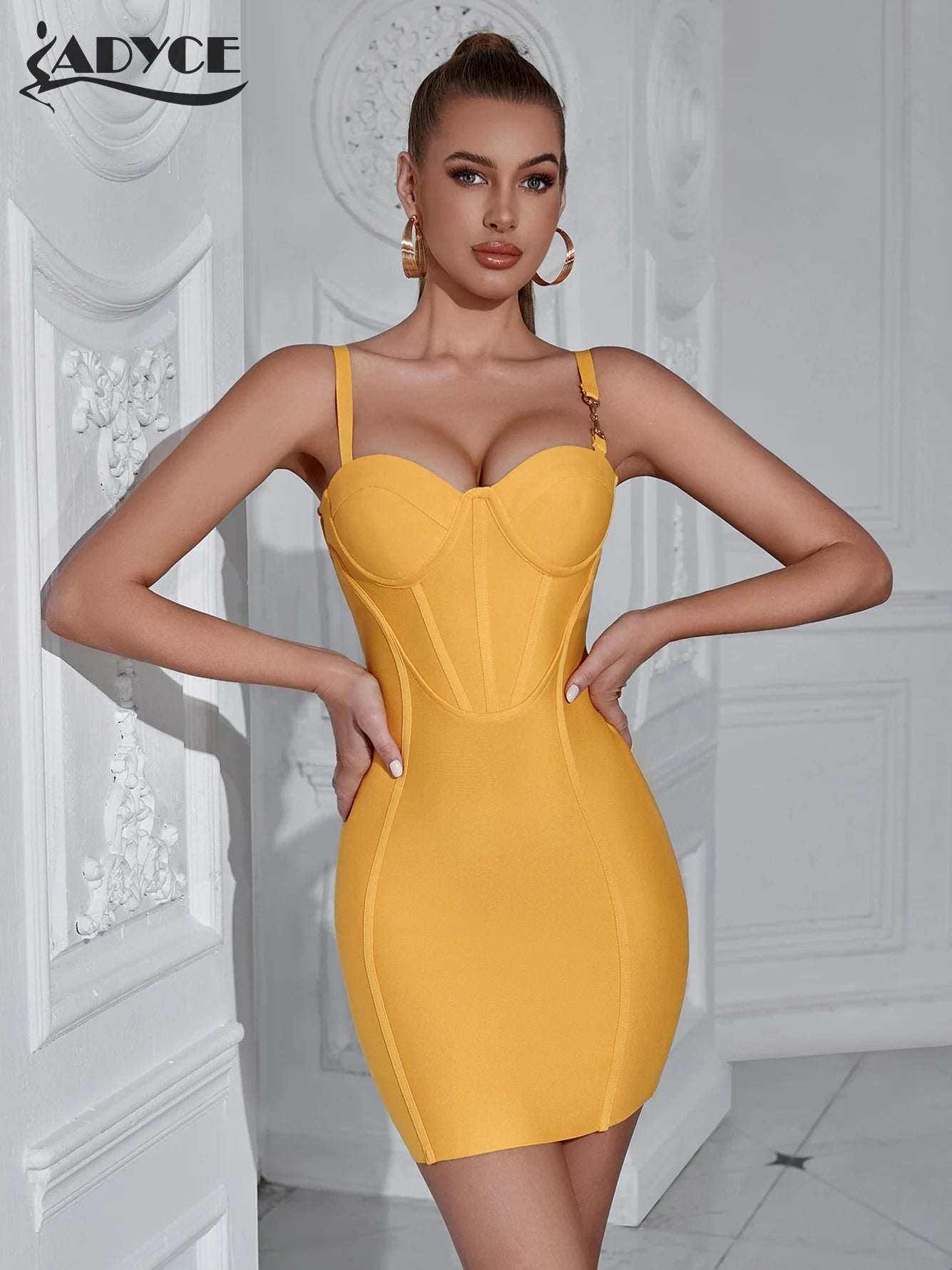 Vestido feminino amarelo ADYCE, mini vestido sexy com recortes e alças finas