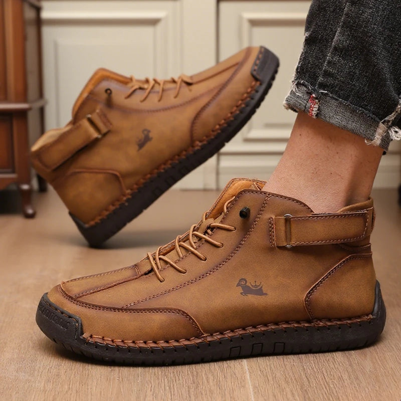 Botas masculinas da DQTBE em couro com design antiderrapante e estilo mocassim masculino antiderrapante couro