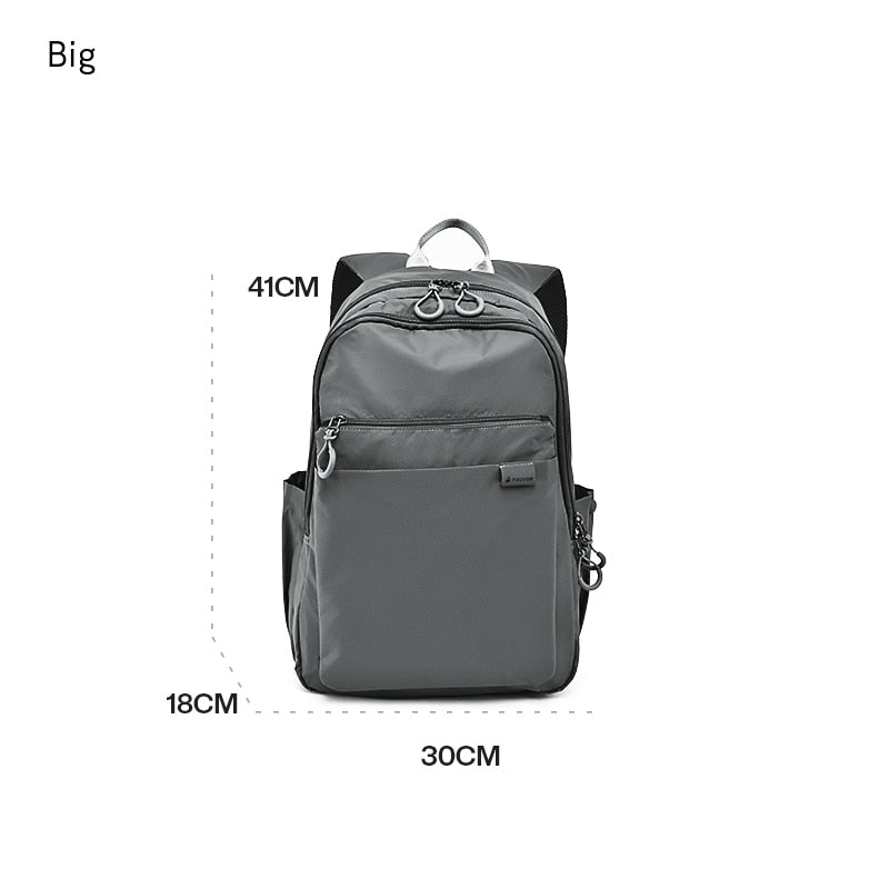 Mochila feminina casual grande FOUVOR na cor cinza com múltiplos compartimentos e design funcional