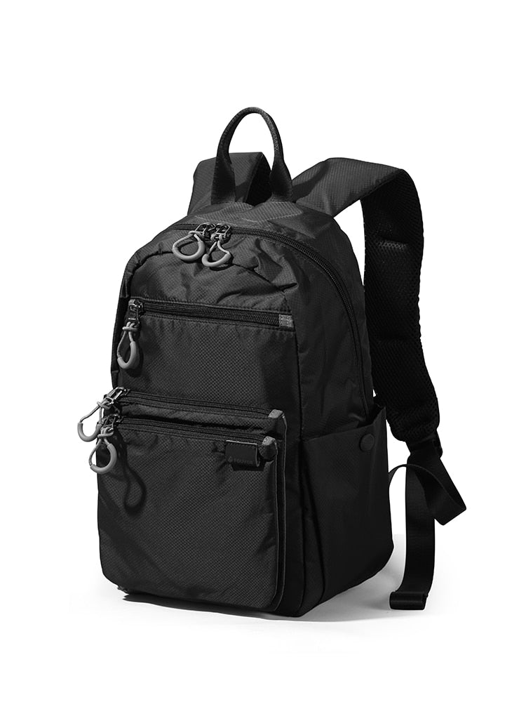 Mochila feminina casual grande da FOUVOR com múltiplos bolsos e design prático em preto
