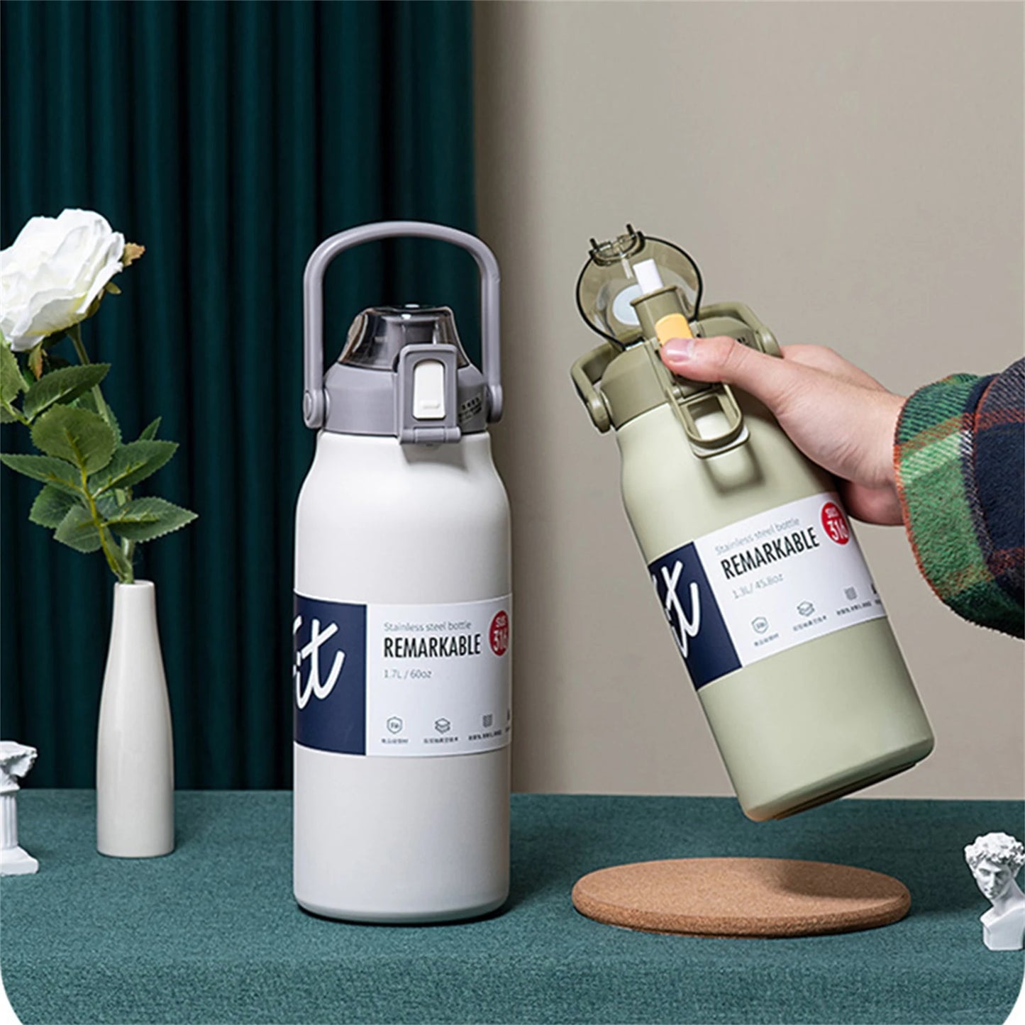 Garrafa térmica MODUS com design moderno, perfeita como Vacuum Flask para Camping