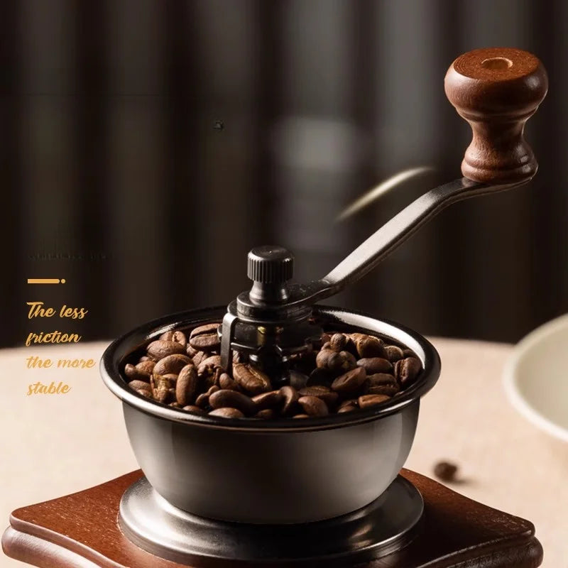 Moedor de café com cabo de madeira, ideal para moagem manual de grãos, apresenta design elegante e funcional.