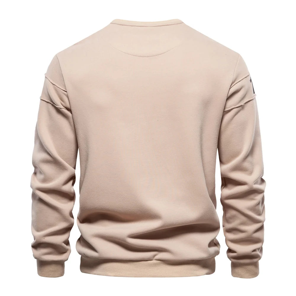 Suéter masculino AIOPESON em tom bege, costas lisas, ideal como moletom estampado para homens