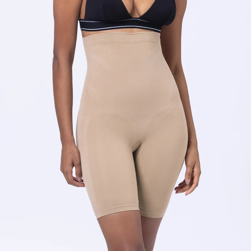 Calcinha modeladora feminina MOONFUL em tom nude, ideal para modelar a silhueta com conforto.