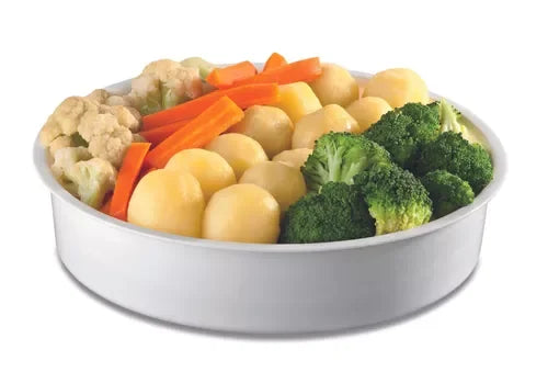 Prato com legumes cozidos como brócolis, batatas, cenouras e couve-flor da Panela PRATIC Rice 220V.