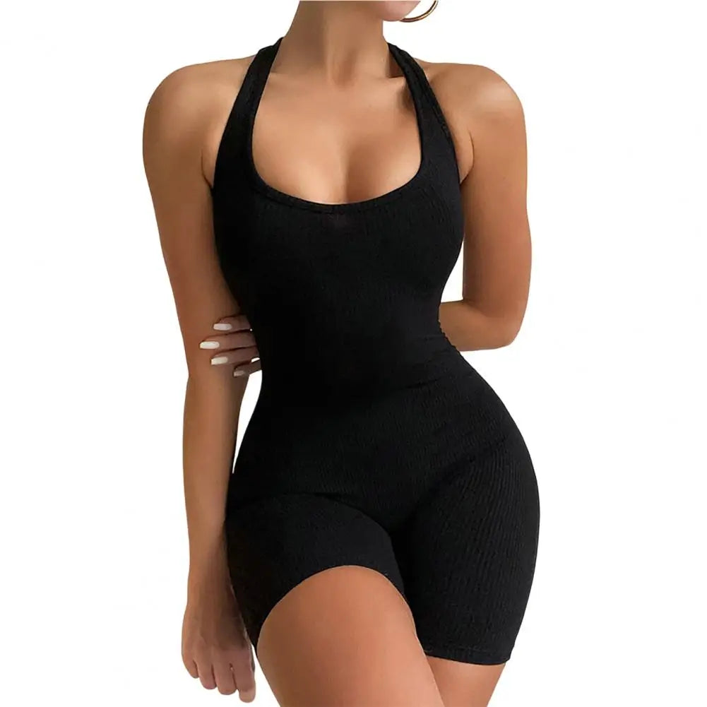 Macacão feminino de ioga bodycon preto com alças, ideal para prática de exercícios e conforto.