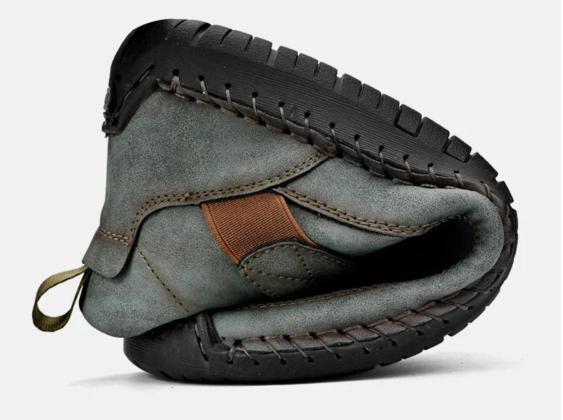 Sapato masculino plus size em material flexível com solado antiderrapante e design confortável