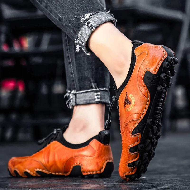 Sapatos casuais masculinos couro da MIXDELAI em tom laranja com solado robusto para conforto diário