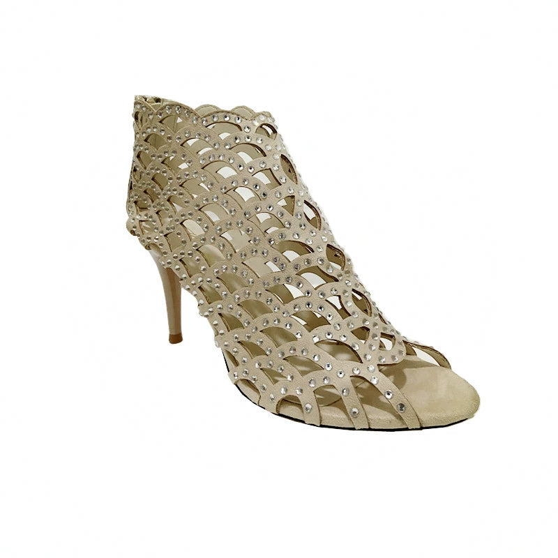 Sandálias femininas elegantes com detalhes em strass, ideais como sapatos de festa elegantes