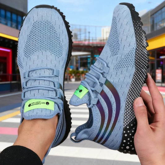 Sapatos de malha antiderrapante para homem em azul com detalhes coloridos e sola antiderrapante