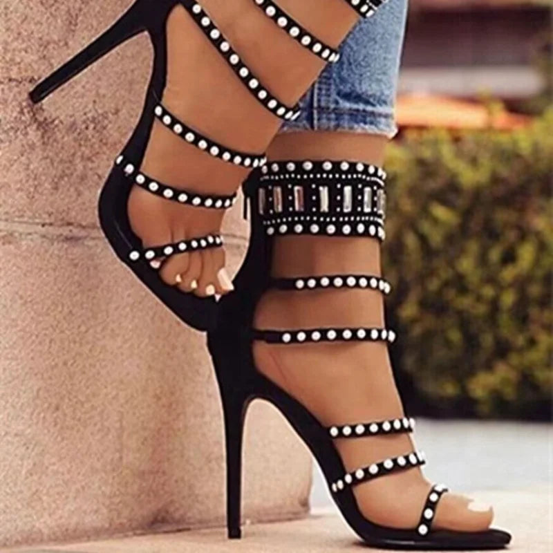 Sandálias feminina ZLMIAO SHZHANG em preto com tiras brilhantes, ideais para usar como sapatos salto alto romanos