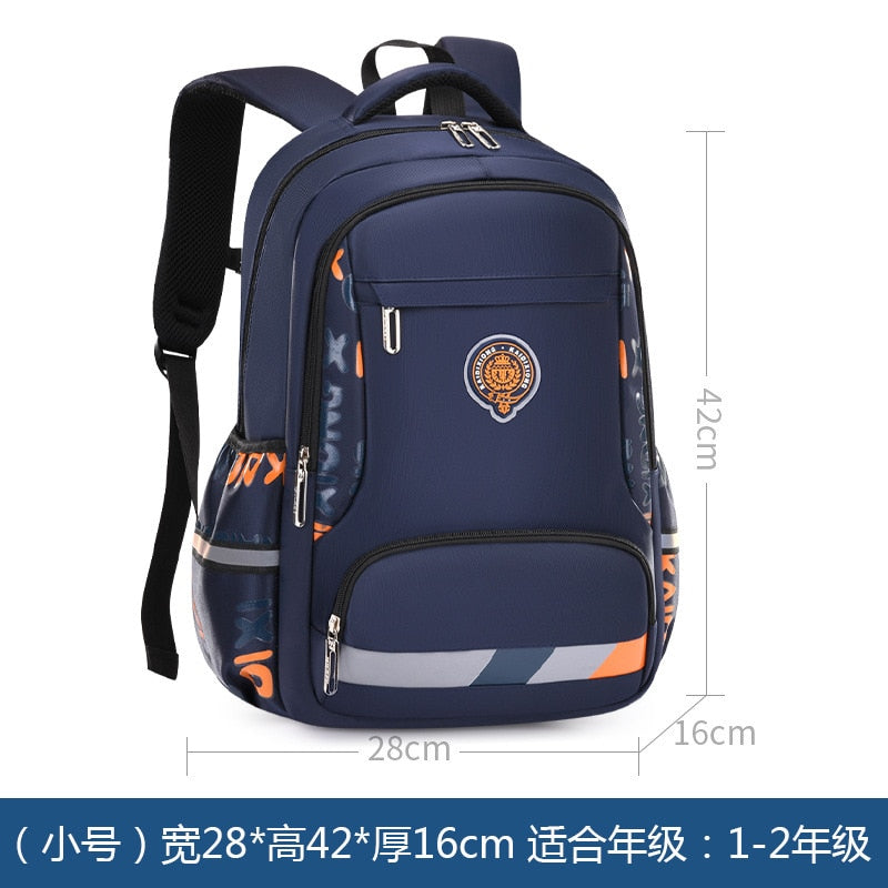 Mochila escolar infantil SOATIM azul com compartimentos espaçosos e design moderno para o uso diário