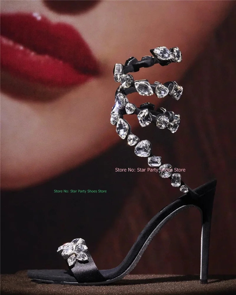 Sandálias femininas KDELY em estilo stilettos espiral brilhante com adornos de strass