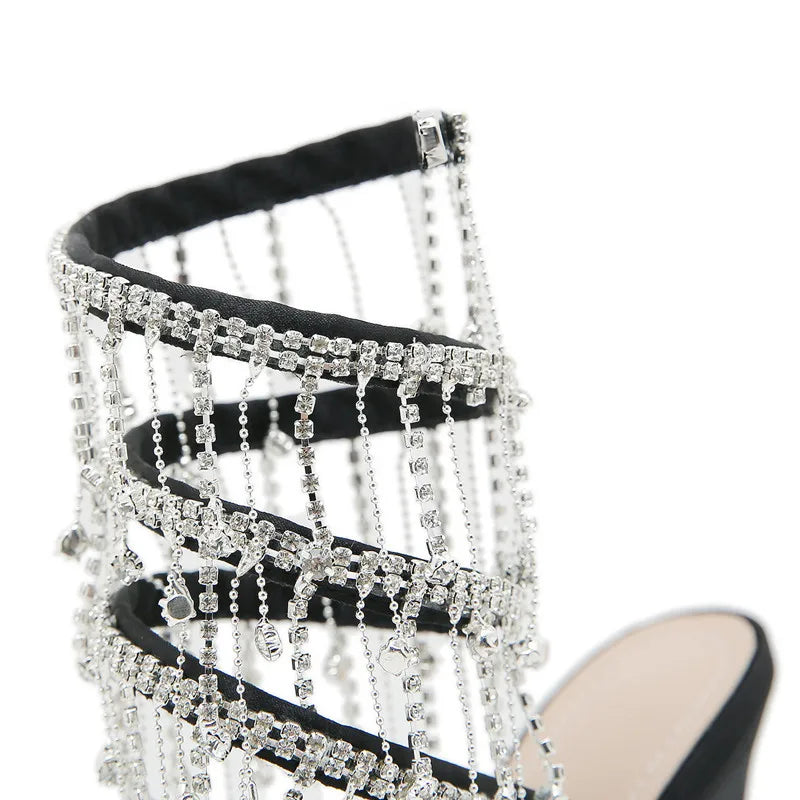 Sandálias femininas PENSAMIENTO com design estiloso em estilo stilettos moda pista com detalhes brilhantes