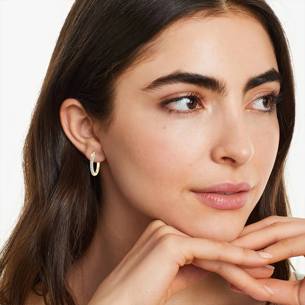 Brincos moissanite banhados a ouro, elegantes e modernos, perfeitos para qualquer ocasião