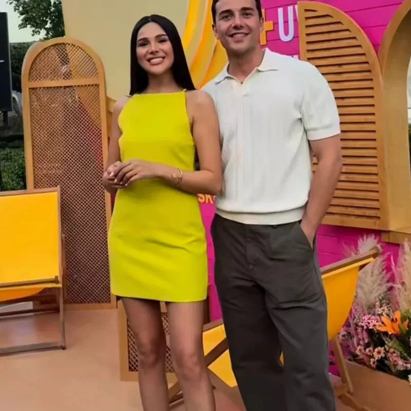 Vestido feminino curto elegante da TRAF em amarelo vibrante, ideal para ocasiões festivas