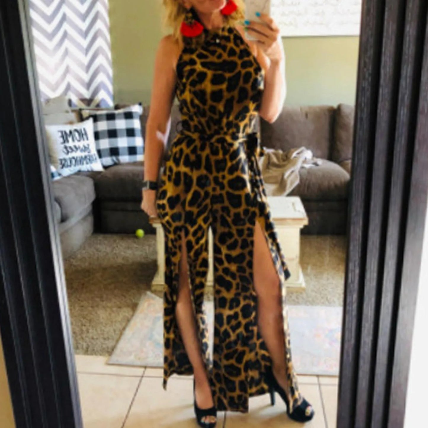 Vestido leopardo sem mangas da ELSVIOS com fendas laterais e detalhe sexy para ocasiões especiais